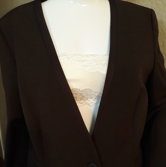 Antonio Melani skirt suit - Picture 4 of 8